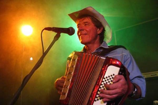 drbazaccordian4F53B2BE-FCF8-604C-ECF5-C8B4EA6C27E9.jpg