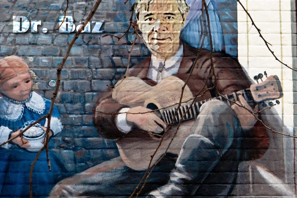 baz-mural49B41966-B9CA-4855-AE4C-FCB64126169F.jpg