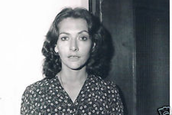 gillian-jones319A894D-DA08-4698-853E-2842E6AA3C40.jpg